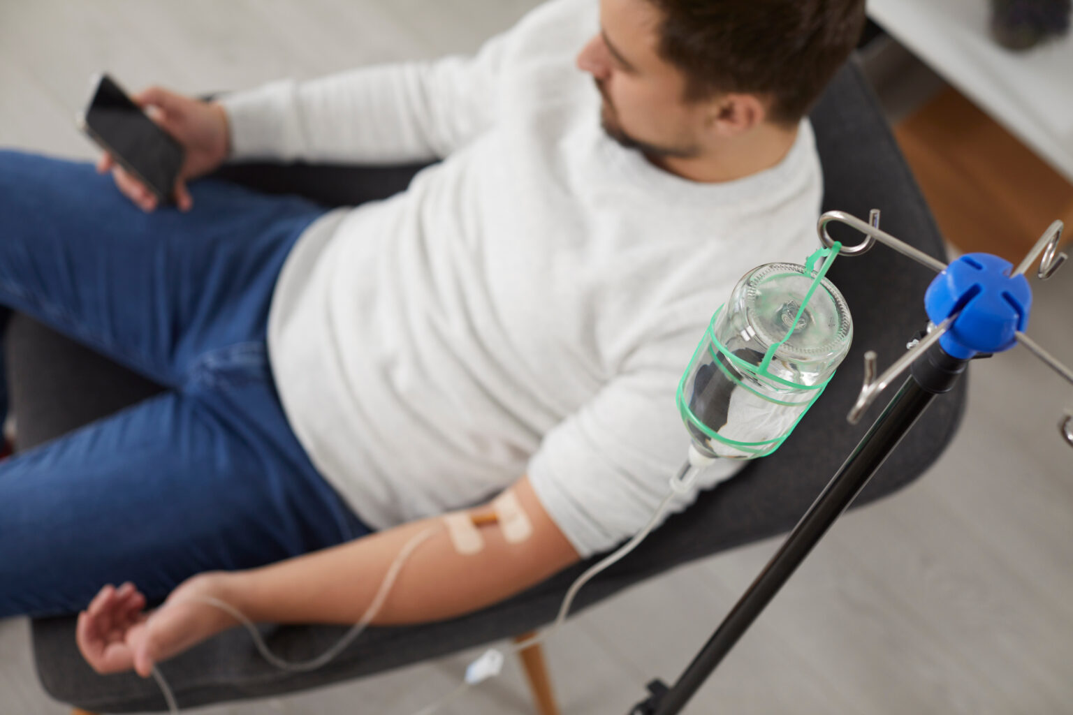 IV Therapy for Energy and Hydration: Why Vitamin Drips Are Trending in Charleston